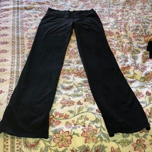 Lululemon yoga pants